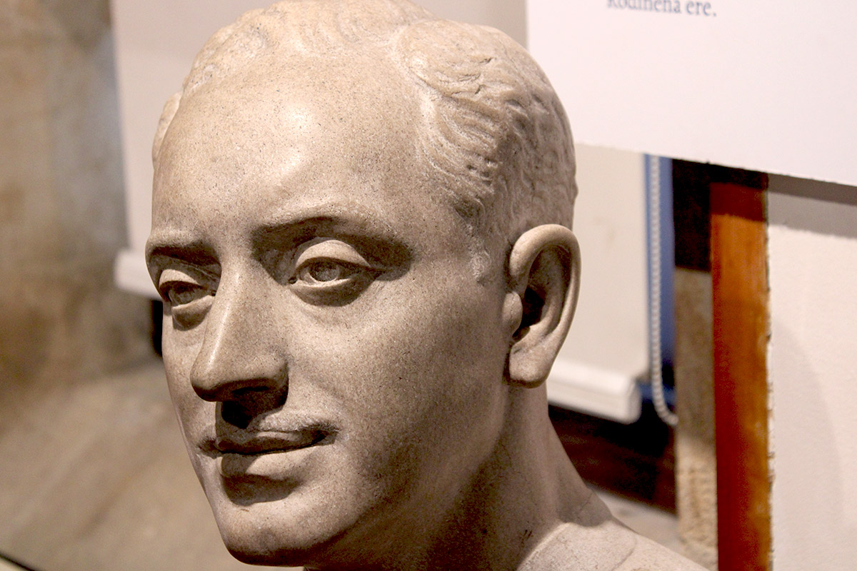 Contacta Busto Museo de Plentzia